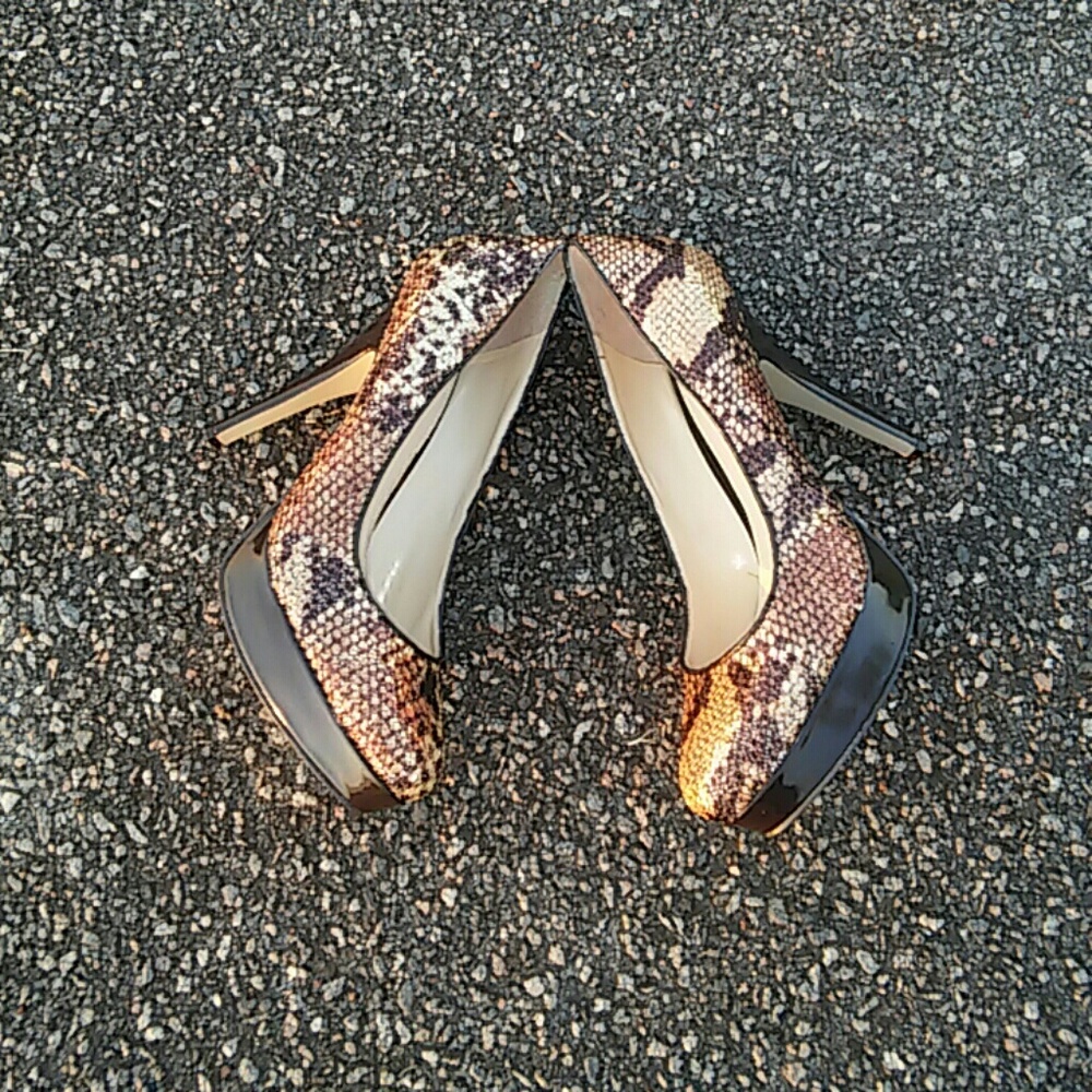 Animal Print Heels - Picture 2 of 4